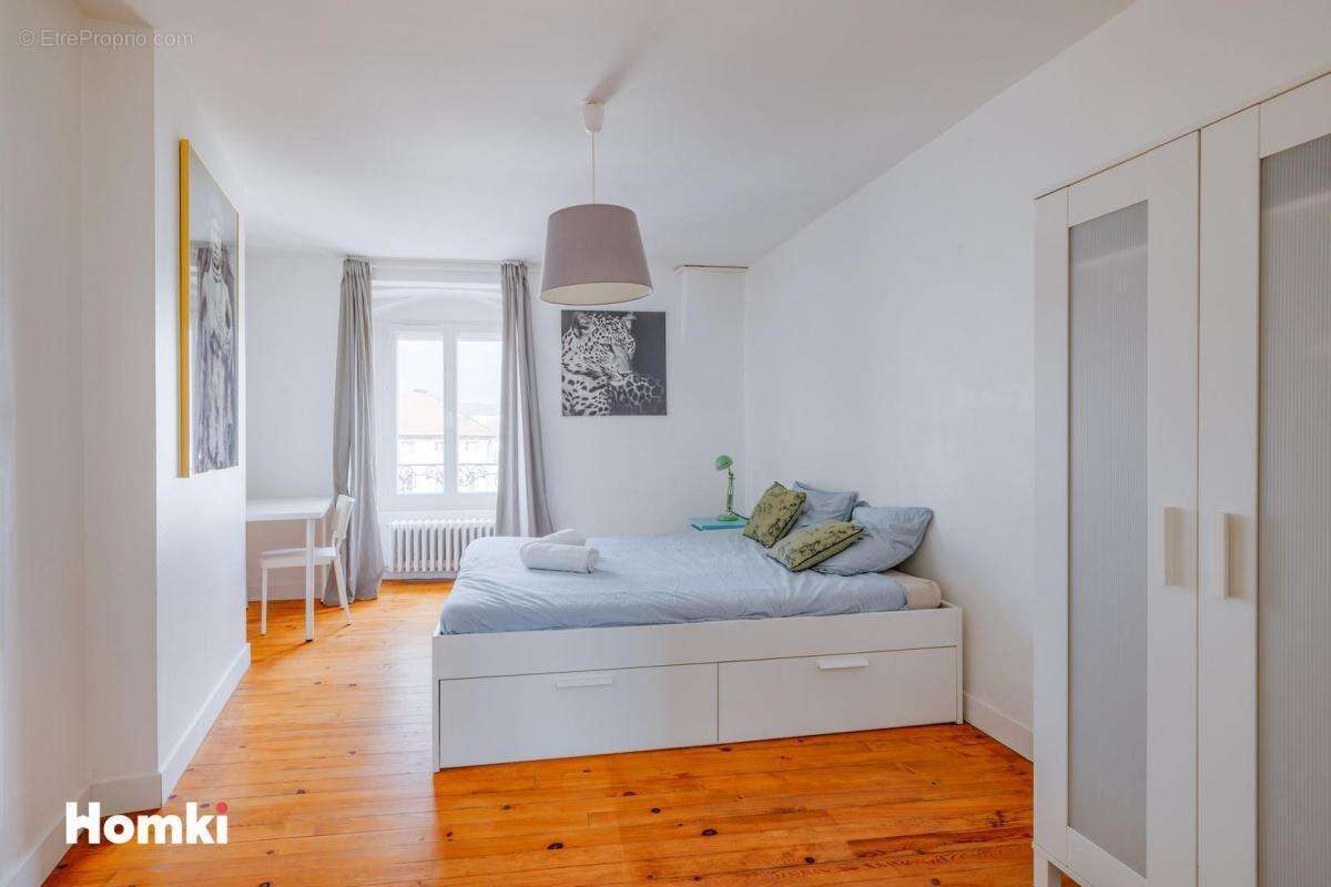 Appartement à SAINT-ETIENNE