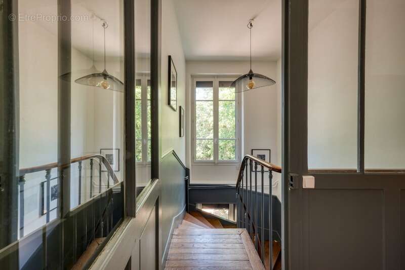 Villa d'exception de 8 pieces – un joyau du patrimoine ovillois - photo 18