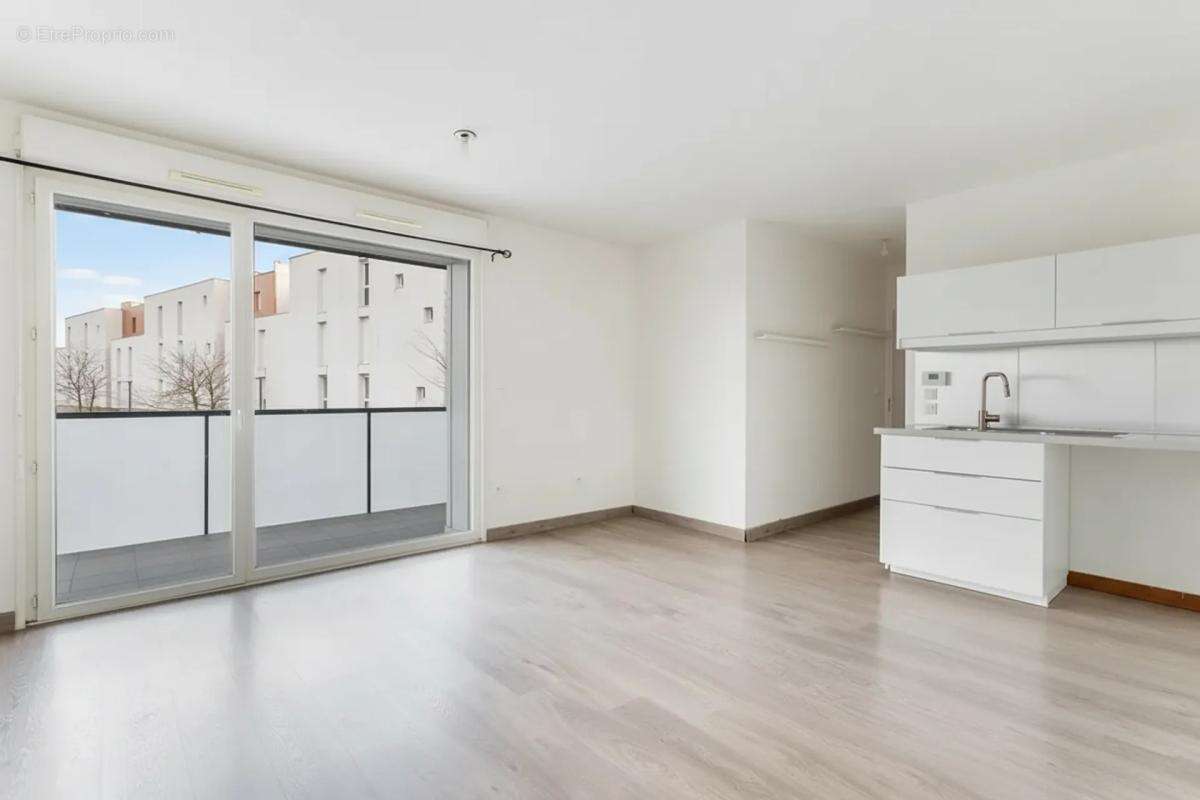 Appartement T3 lumineux avec balcon à Lomme - photo 7