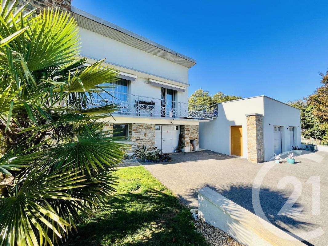 Maison à SAINT-YRIEIX-LA-PERCHE