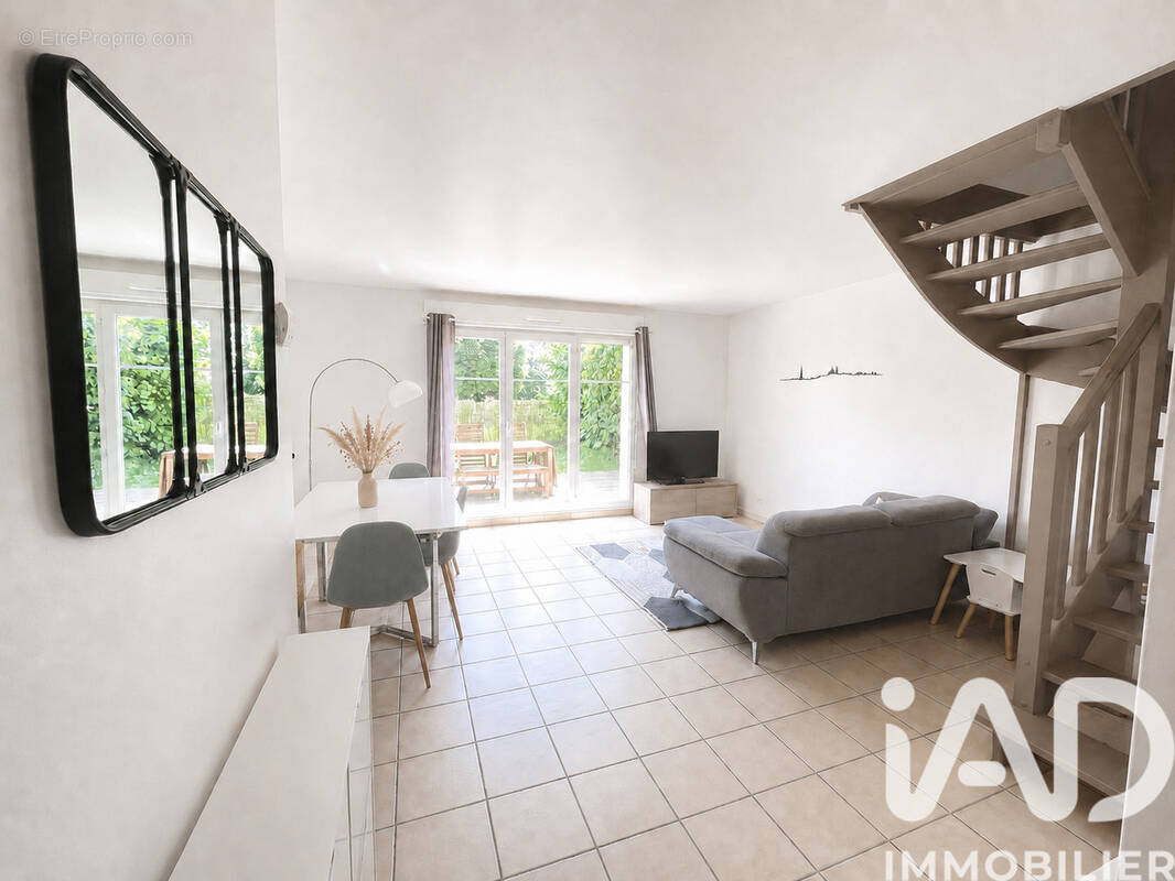 Photo 1 - Maison à CORMEILLES-EN-PARISIS