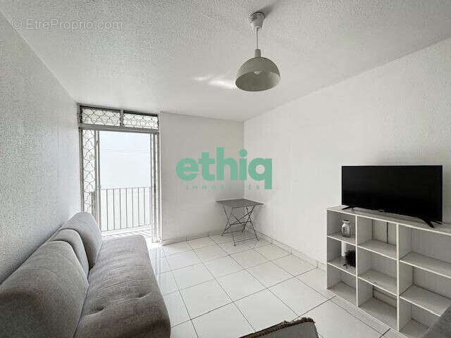 Appartement à POINTE-A-PITRE