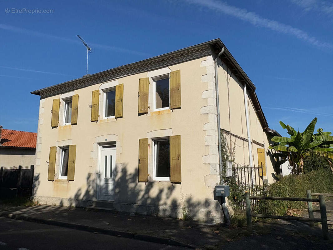 Maison Pontonx Sur L Adour 4 pièce(s) 122 m2 - photo 2