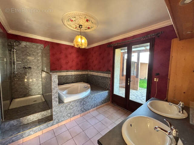 Maison à CAUDEBEC-LES-ELBEUF