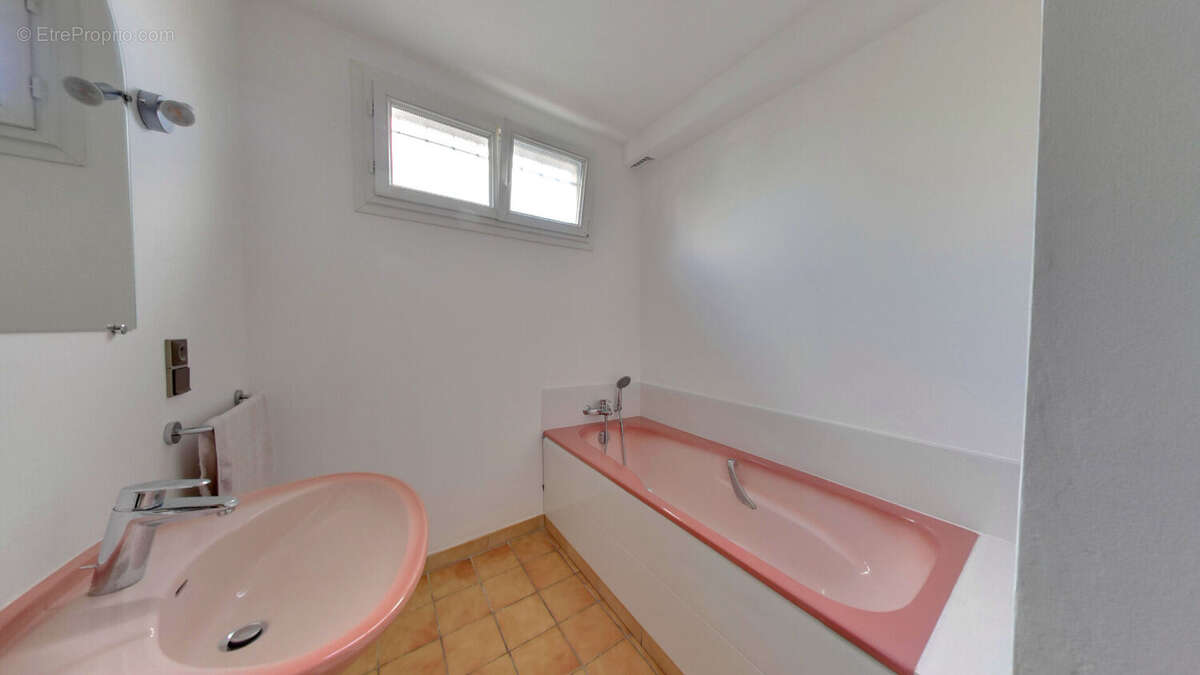 Maison à ROISSY-EN-BRIE