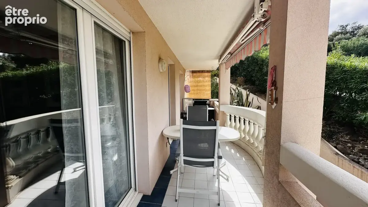Joli T2 avec cave et garage au PIN de Bormes - photo 7