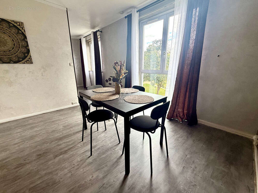 Appartement Poissy 3 pièce(s) 47 m2 - photo 3