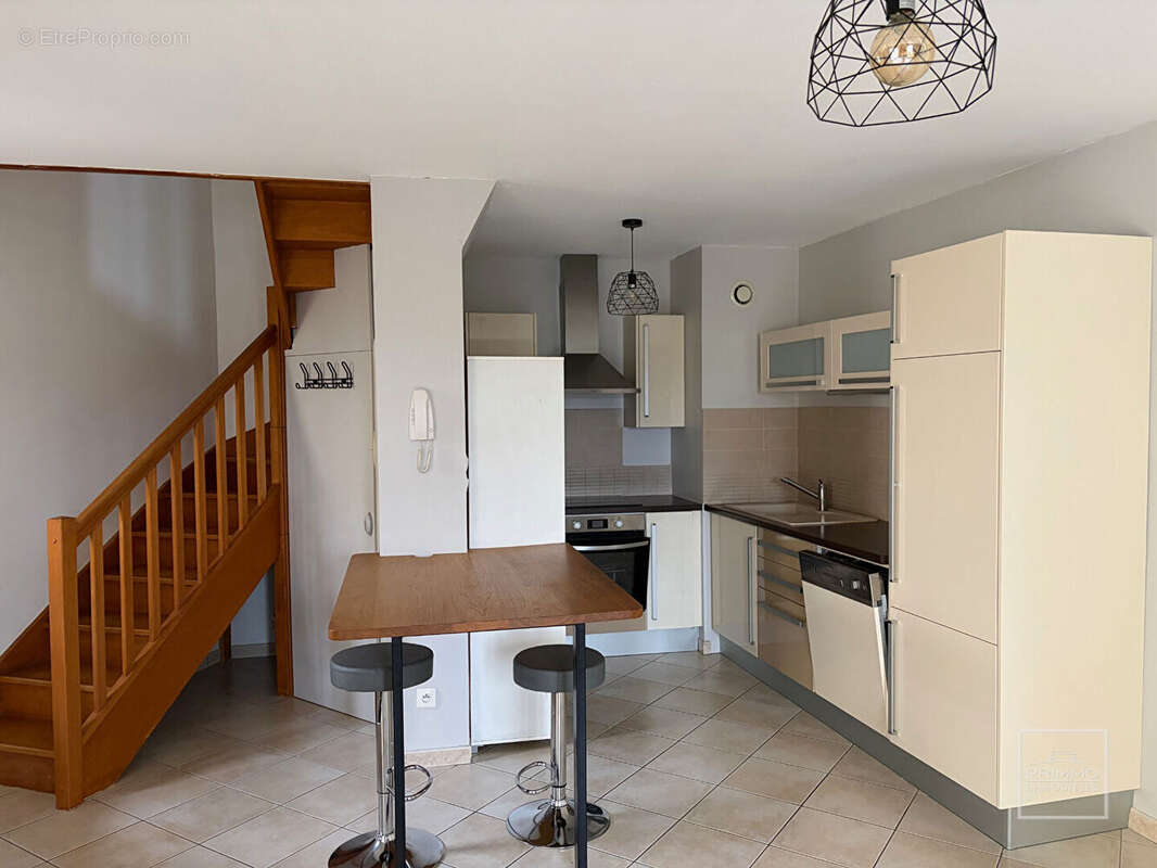 Appartement à LES CHERES