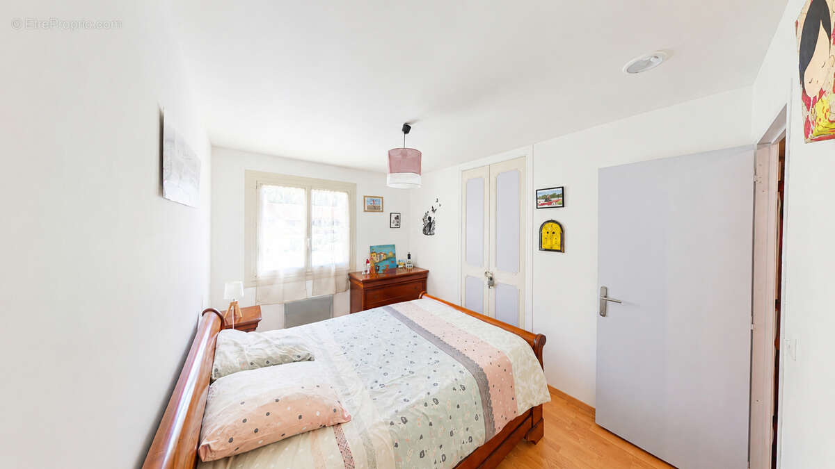 Maison 6 pièces à vendre à Martignas-sur-Jalle - 420 000 - photo 6