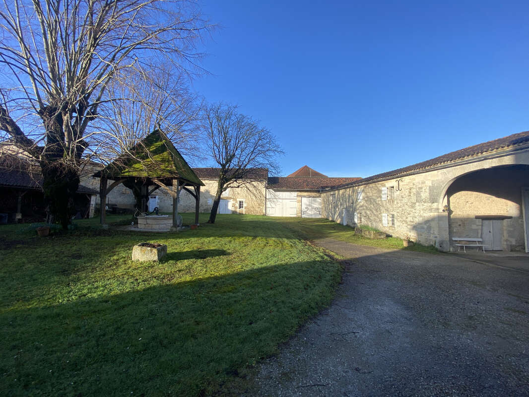 Maison à ROUILLAC