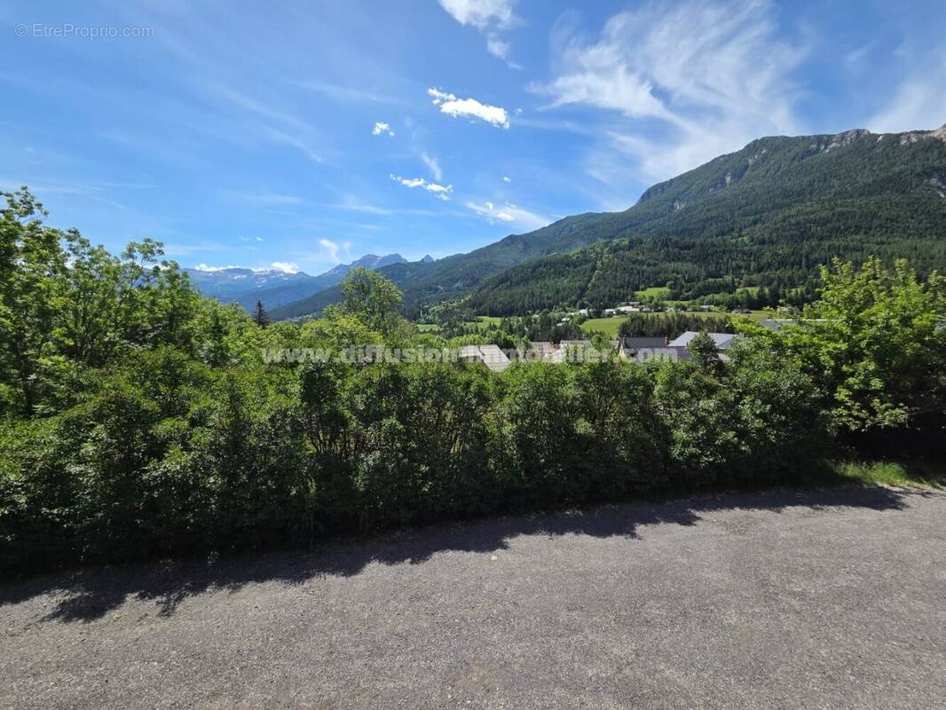 Appartement à LES THUILES