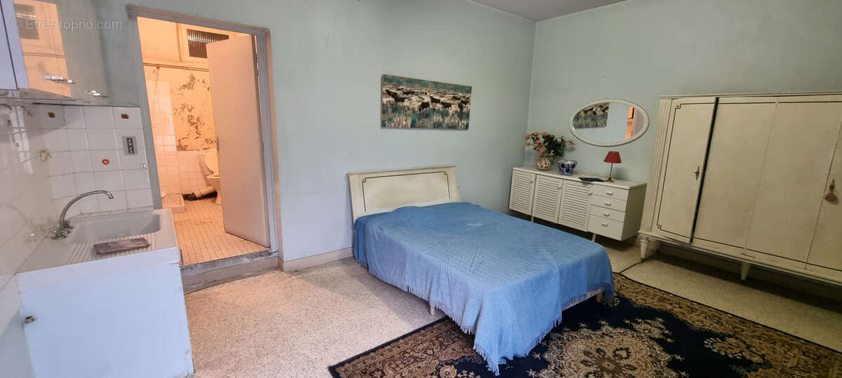 Maison à ENTRAYGUES-SUR-TRUYERE