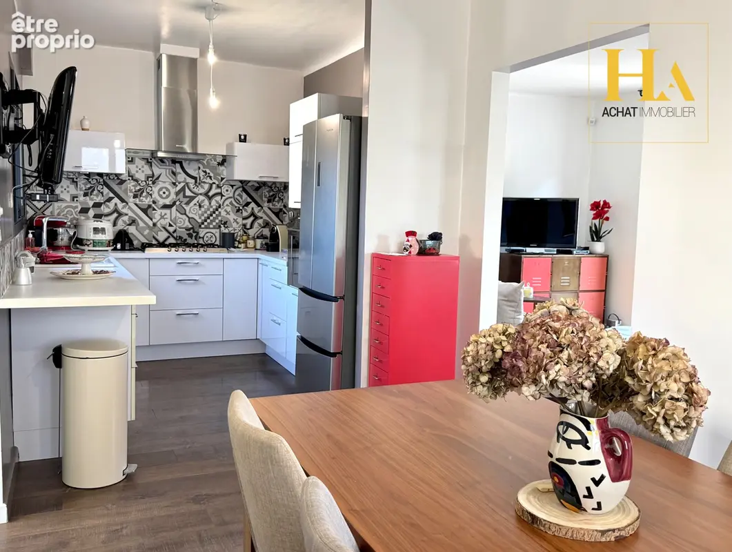 Maison rénovée 84.28m2, 3 pièces, 2 Chambres, Jardin 427m2, Garage - photo 8