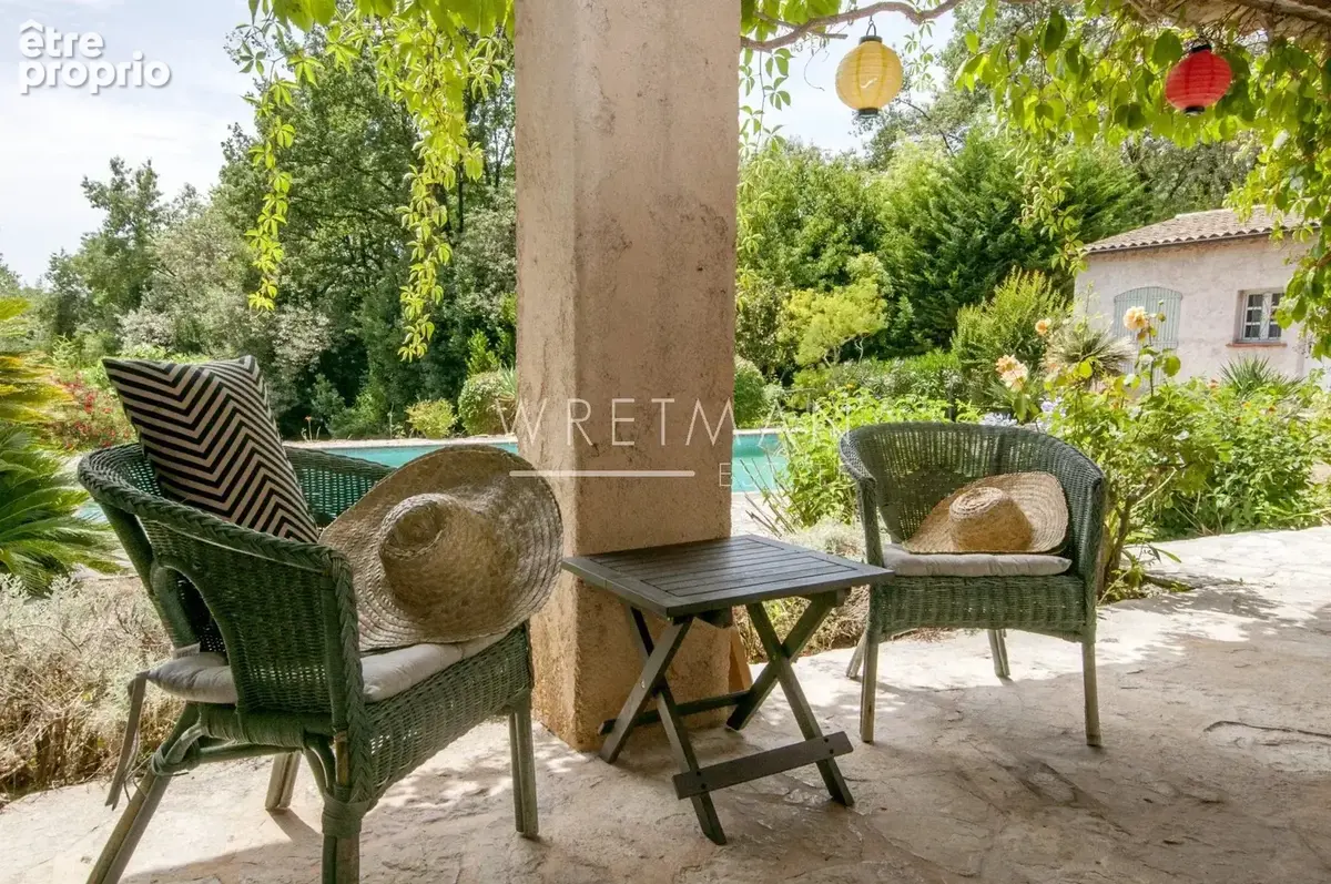 Co Exclusive À vendre près de Valbonne - Domaine de 3 logements - photo 7