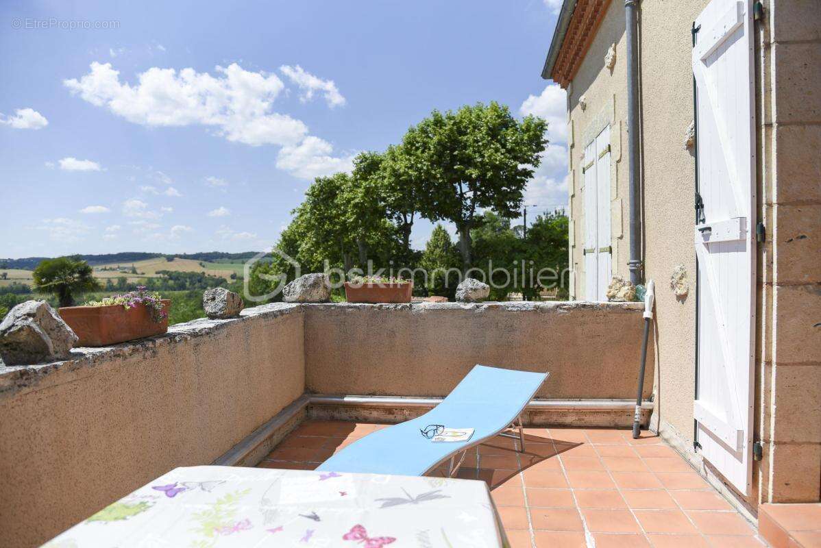 Ensemble immobilier de caractère en pierres 490m² avec activité locative rentable - photo 28