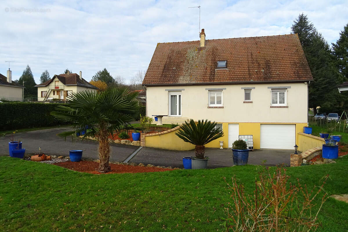 Maison à AUTHON-DU-PERCHE