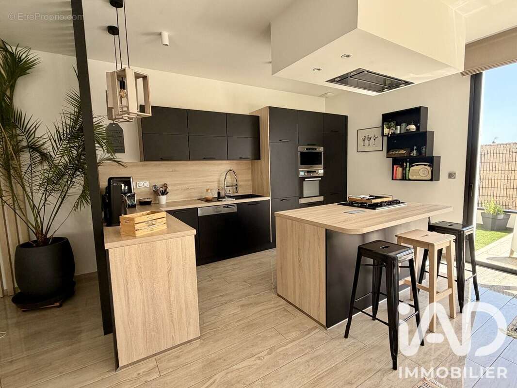 Maison 178 m² à Agon-Coutainville  - photo 4