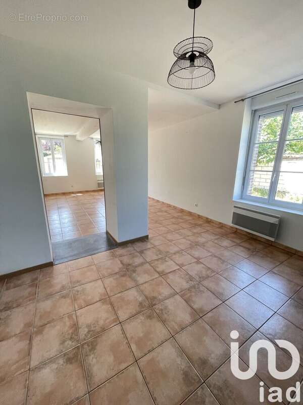 Photo 2 - Maison à FONTAINE-LA-GAILLARDE