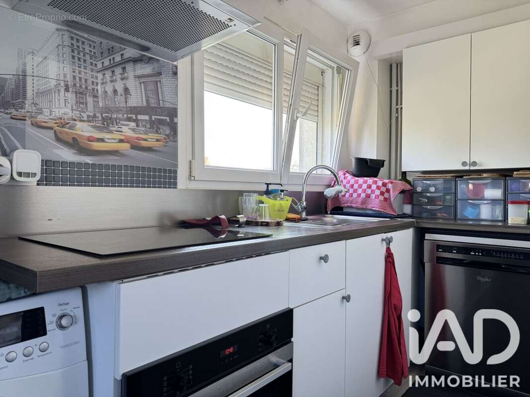 Photo 4 - Appartement à SAINTE-GENEVIEVE-DES-BOIS