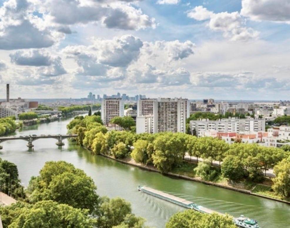 Appartement à PARIS-14E