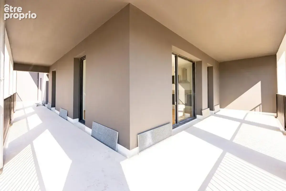 Appartement T4 avec terrasse - photo 1