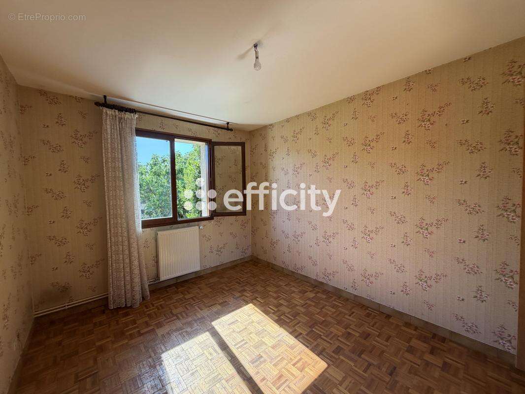 Maison 88 m² à Anneyron  - photo 8