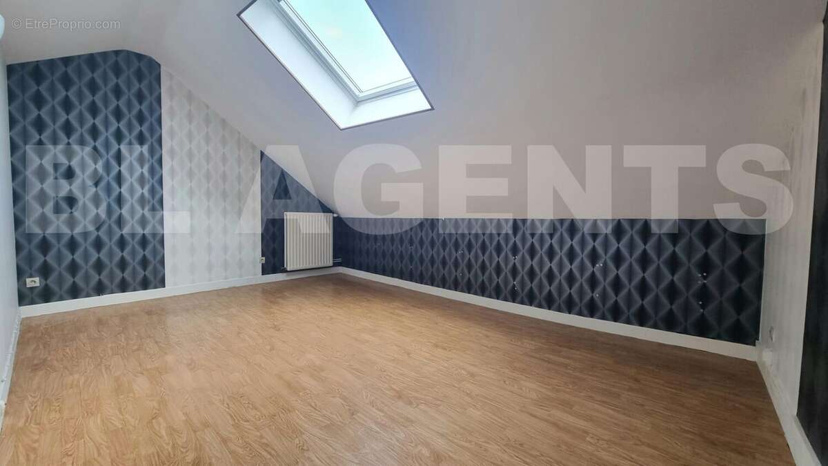 97db7f4a-c0c9-48b8-8f0e-1dbf4fc77119 - Maison à FRANCHEVAL