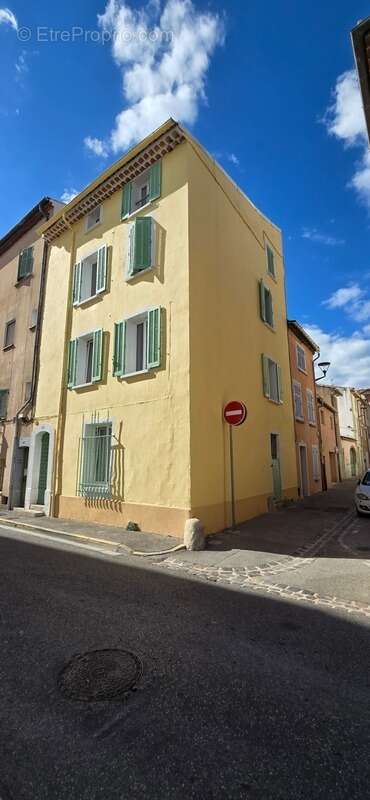 Appartement à CUERS