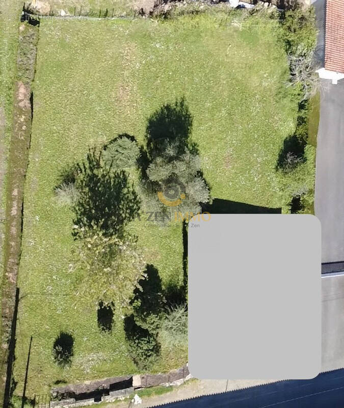 Terrain à SECONDIGNY