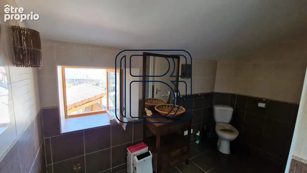 Maison 8 pièces 145 m² à vendre à Courpiere (63120) - photo 5