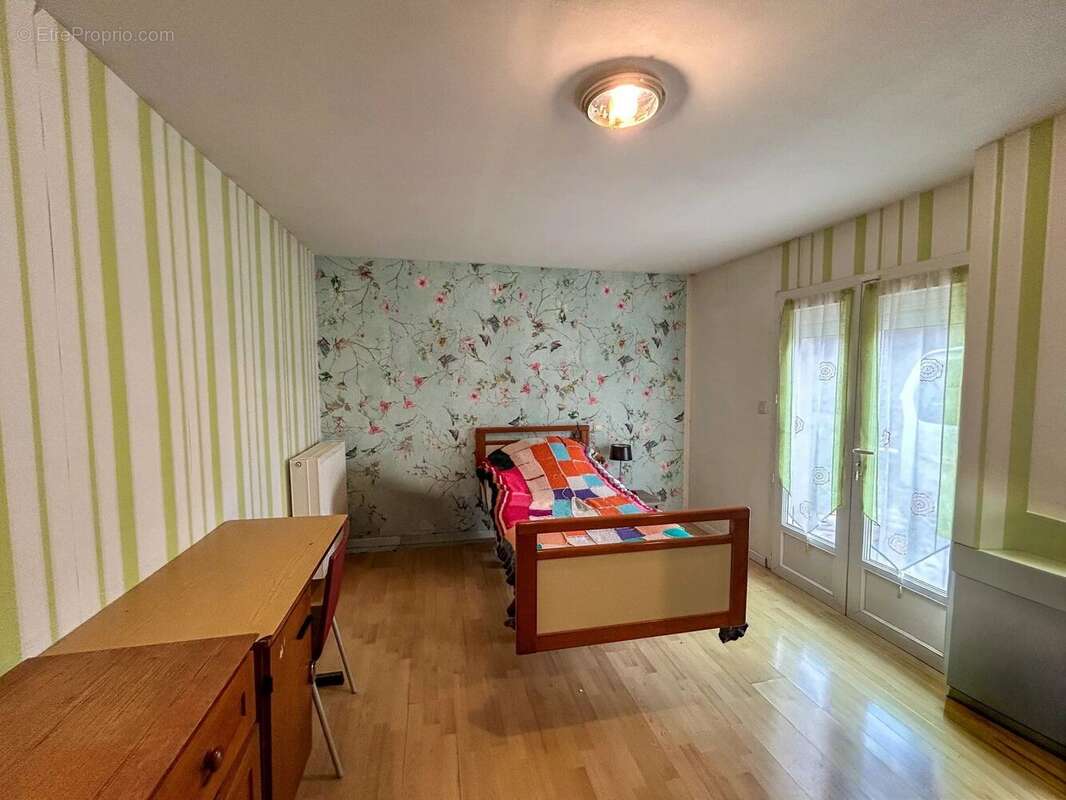 Maison à COURVILLE-SUR-EURE