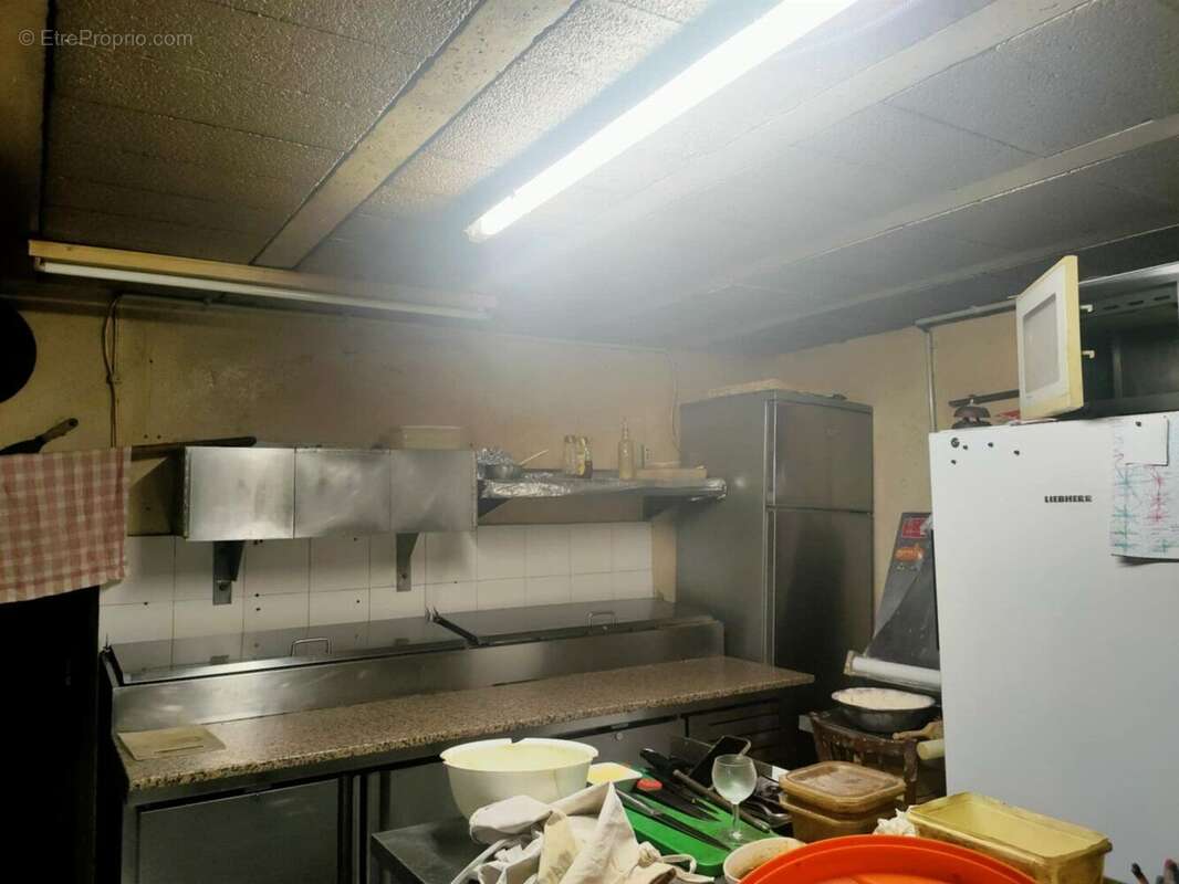 Saint-Céré : Fonds de commerce Pizzeria  - Emplacement Stratégique & Potentiel Inexploité - photo 11
