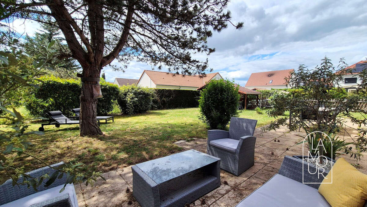 Maison 171 m² à Couternon  - photo 7