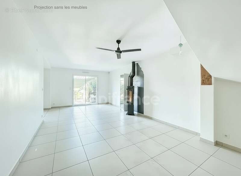 Maison de 100 m² avec garage et jardin - Beauvoisin - photo 5