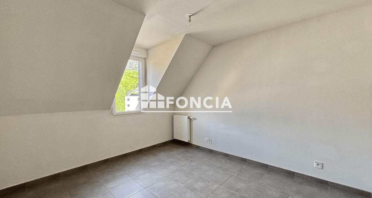Appartement 3 pièces en dernier étage - photo 9