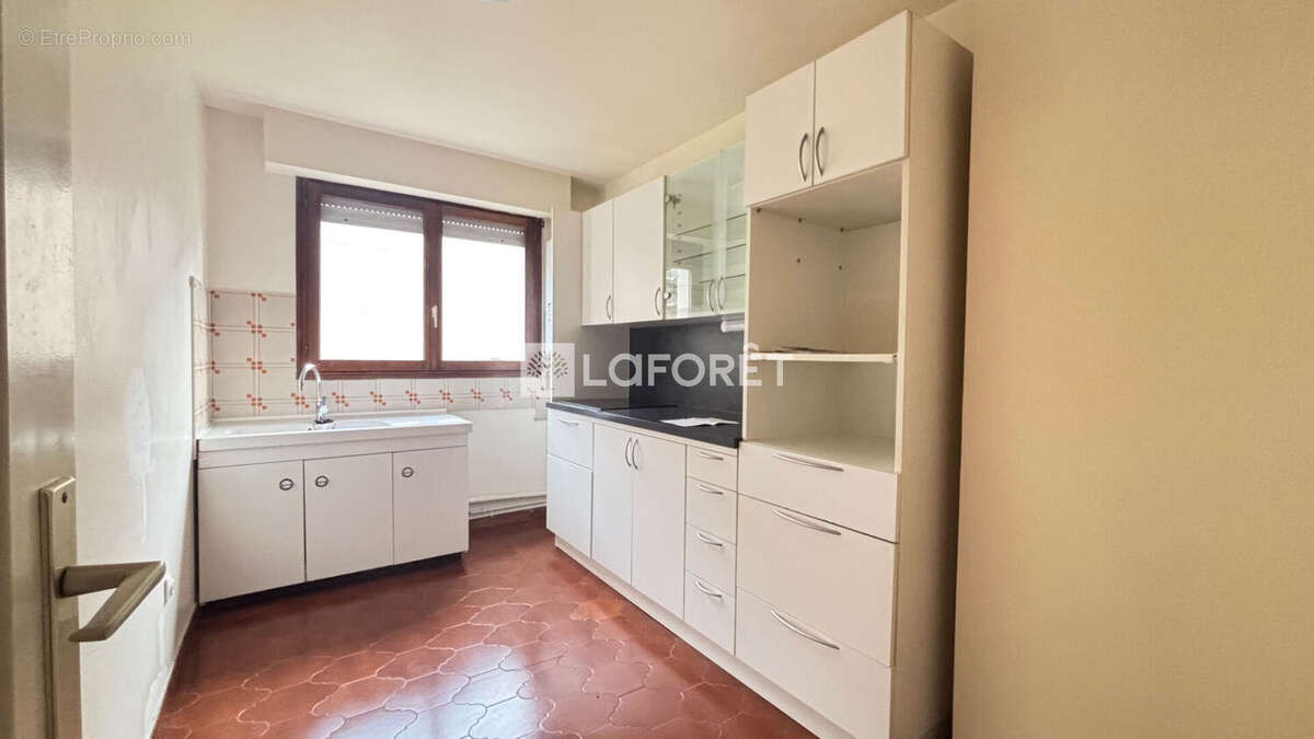 Appartement à PARIS-20E