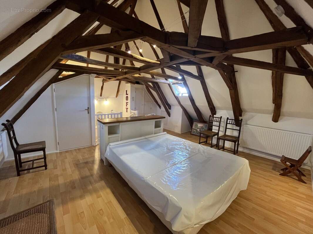 Maison familiale impeccable avec piscine et grand jardin - photo 5