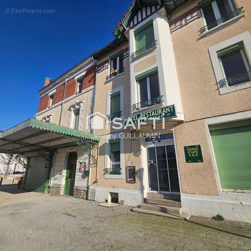 Photo 8 - Commerce à VARENNES-SUR-ALLIER