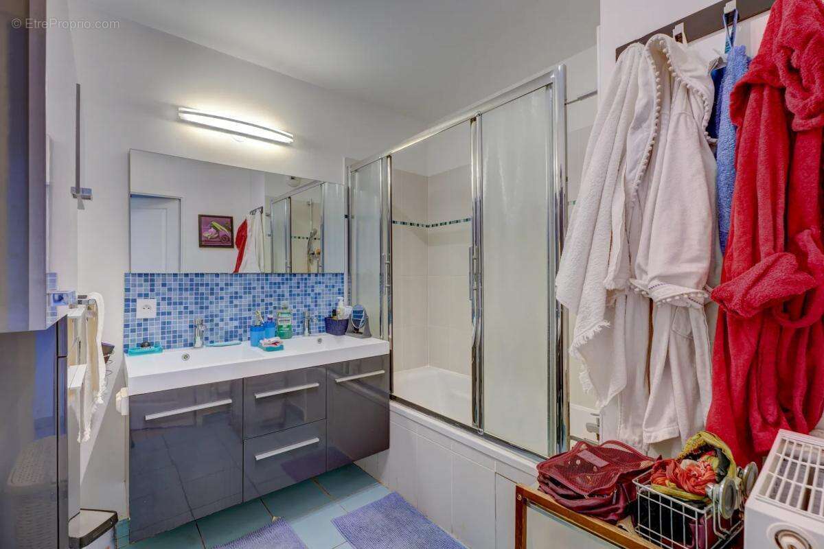 Appartement à SAINT-FONS