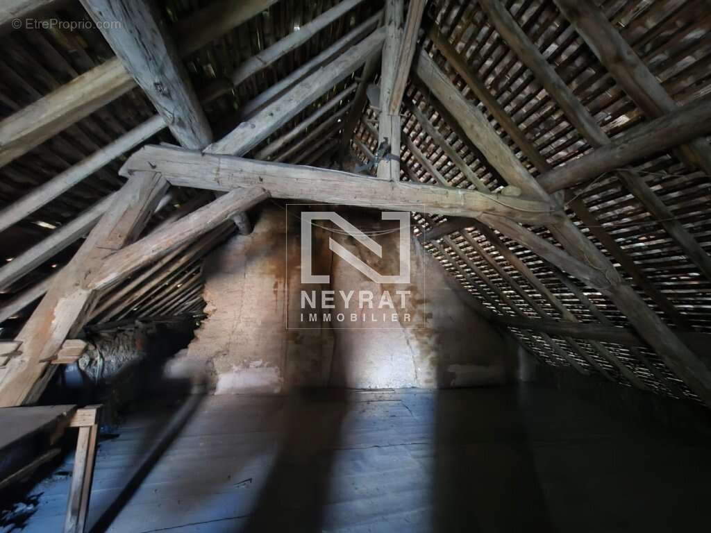 Maison à SAINT-LEGER-SUR-DHEUNE