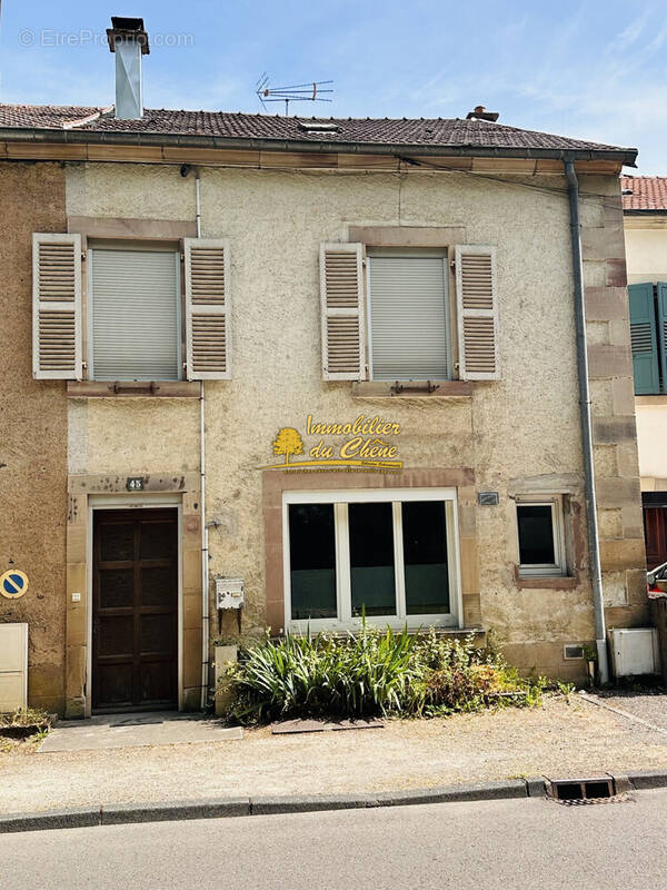 Maison à LUXEUIL-LES-BAINS