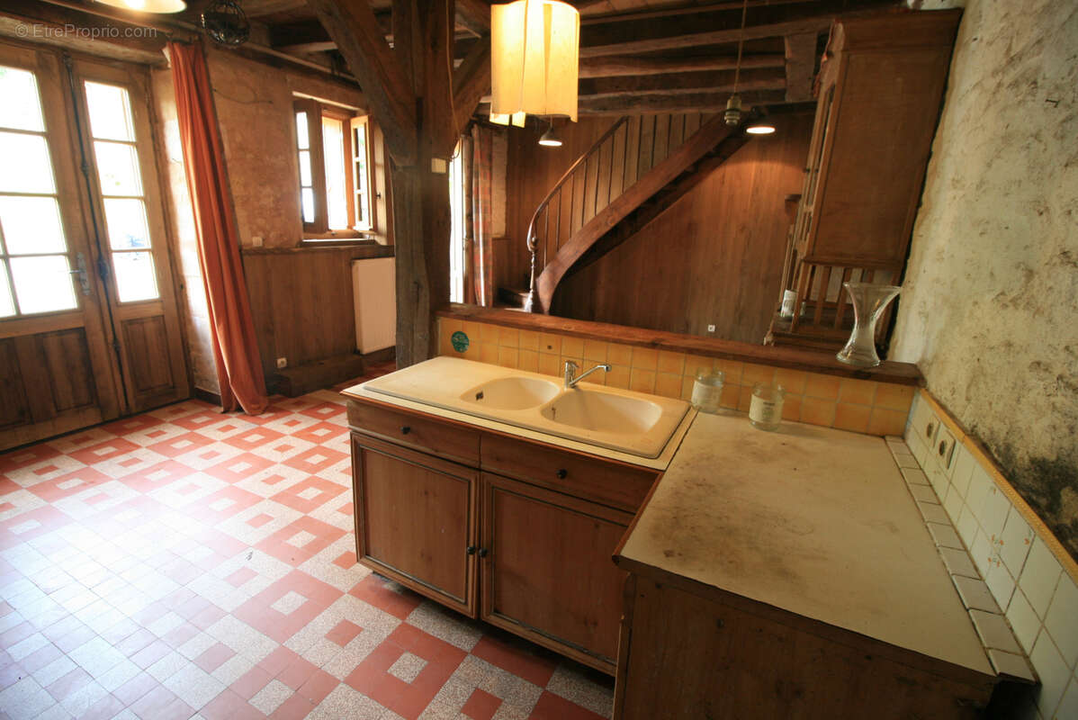 Maison en pierre avec jardin - photo 7