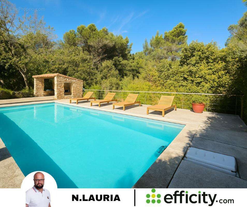 Maison à LA TOUR-D&#039;AIGUES