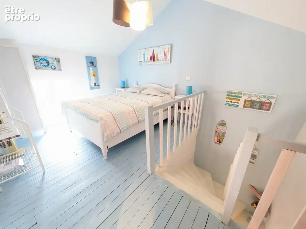 Demeure de caractère de 300m2  au cœur d’Aigueperse 6 chambres, dépendances et prestations rares - photo 15
