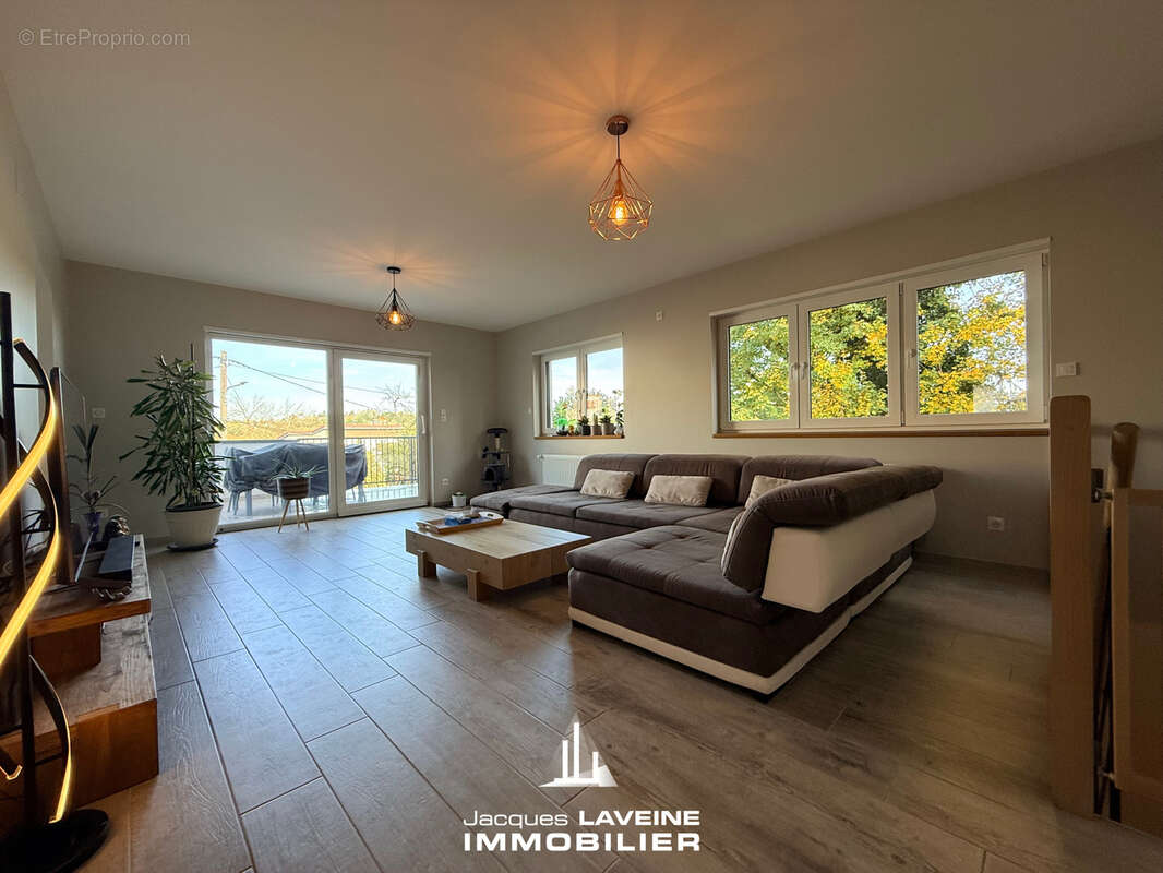 Maison à LE BAN-SAINT-MARTIN