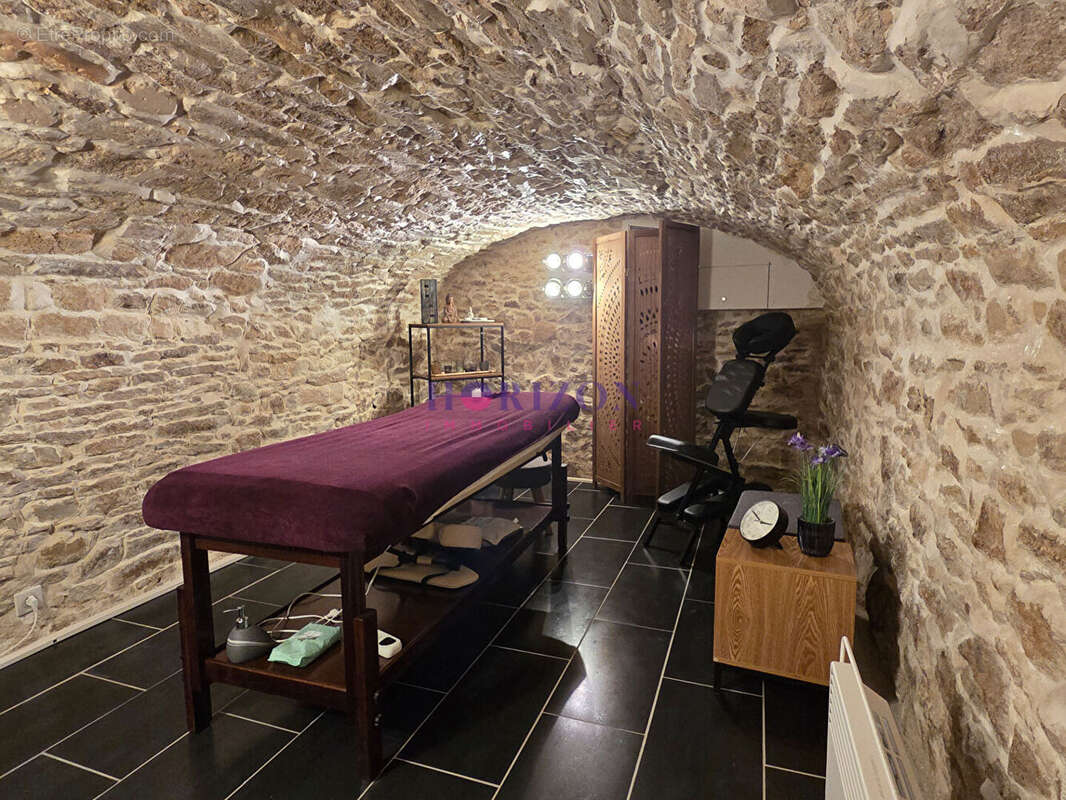 Commerce à ORRY-LA-VILLE