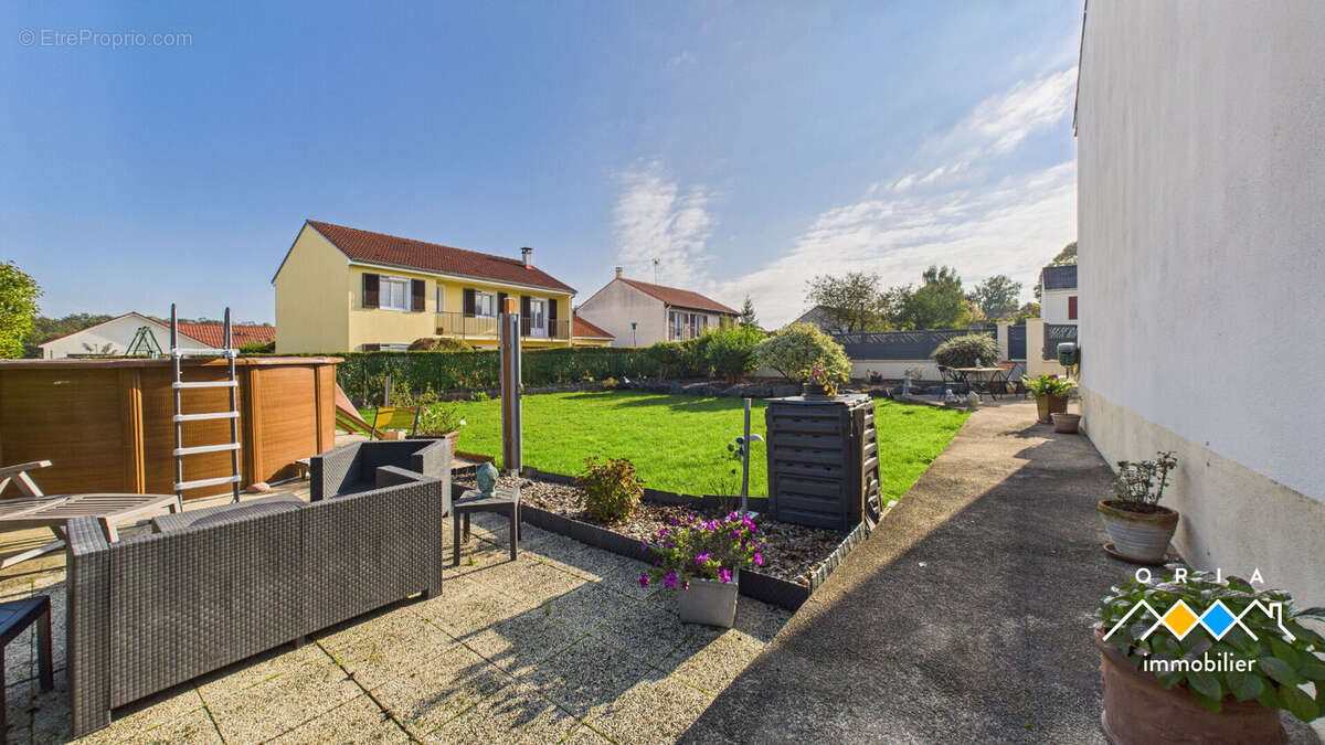 Maison à GONDREVILLE