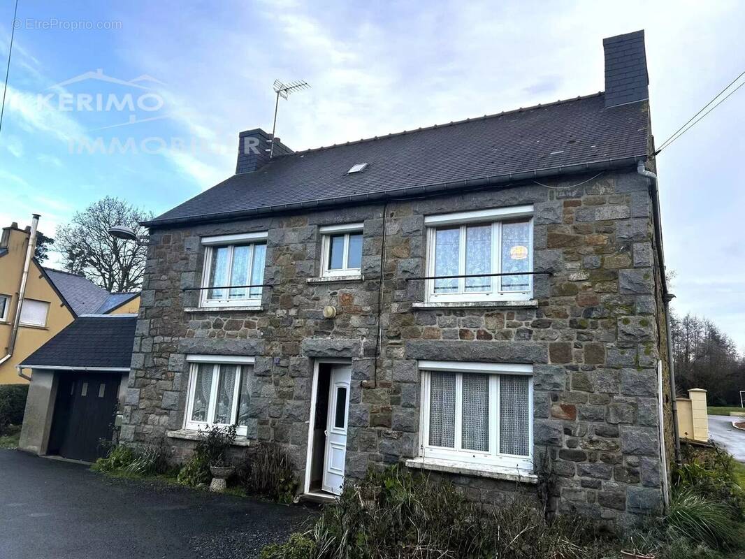 Maison à TREGUEUX