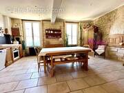 Maison à LE MESNIL-LE-ROI