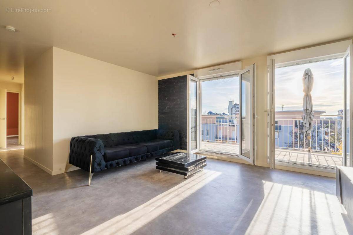 Appartement à LE BLANC-MESNIL